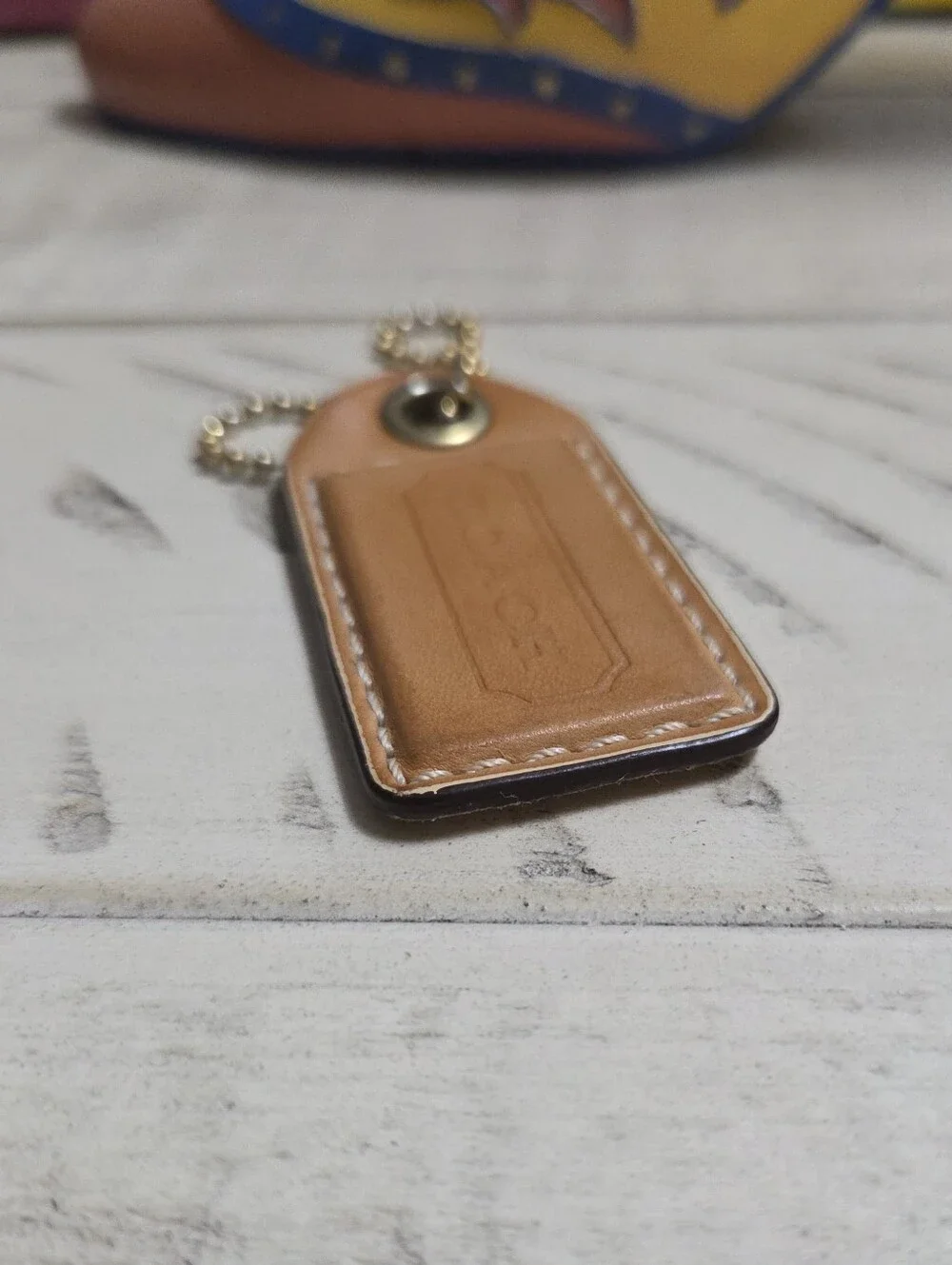COACH Tan/Light Brown & Cream Suede Leather HangTag, EUC